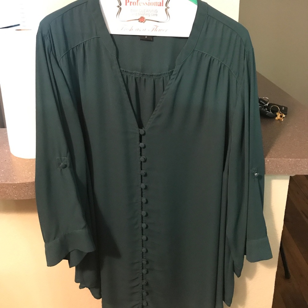 Green Blouse Semi-New